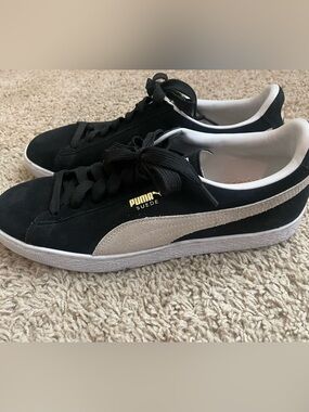 Puma Suede